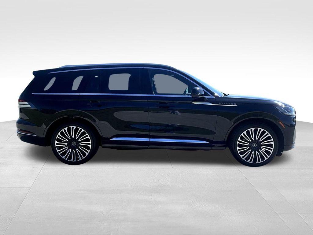 new 2025 Lincoln Aviator car, priced at $88,374