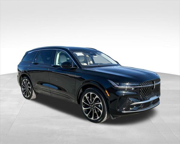 new 2025 Lincoln Nautilus car, priced at $76,944