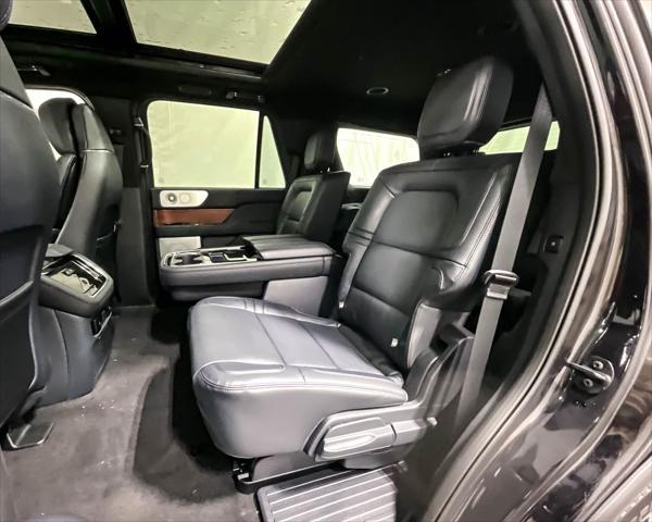 new 2024 Lincoln Navigator car, priced at $89,795