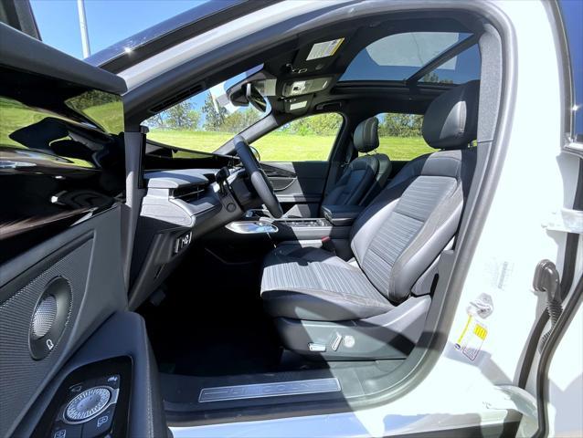 new 2025 Lincoln Nautilus car, priced at $66,754