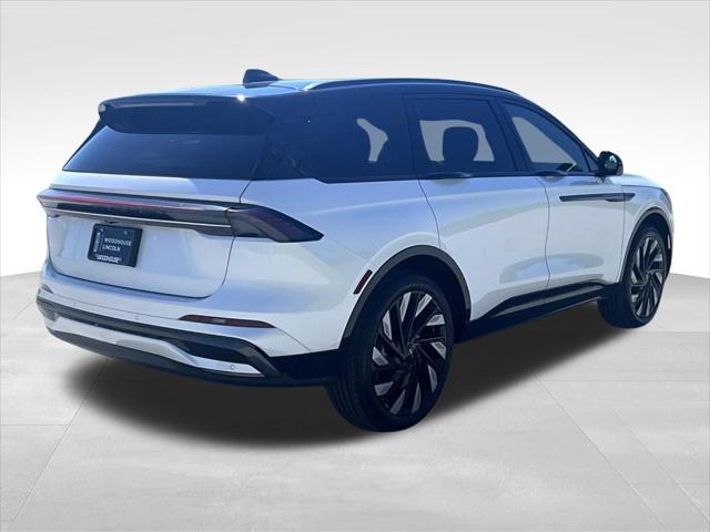 new 2025 Lincoln Nautilus car, priced at $66,754