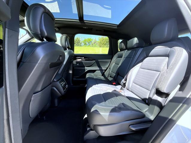 new 2025 Lincoln Nautilus car, priced at $66,754