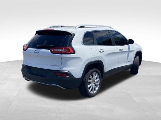 used 2016 Jeep Cherokee car, priced at $14,955