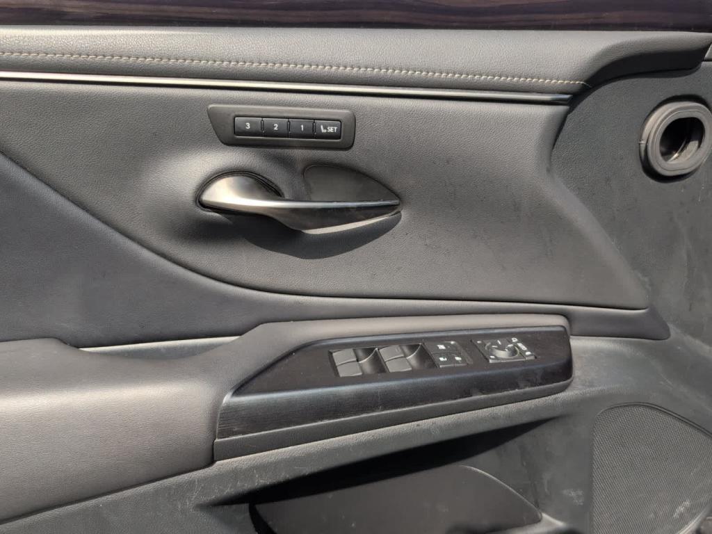 used 2020 Lexus ES 350 car, priced at $29,200