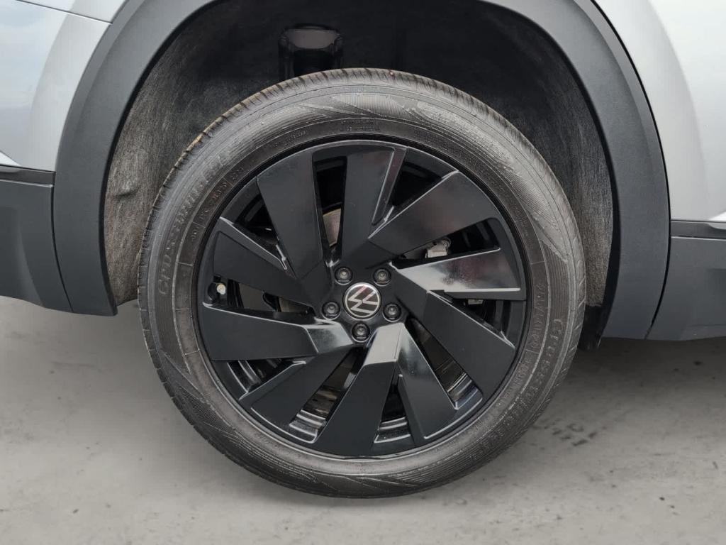 used 2024 Volkswagen Atlas car, priced at $38,500
