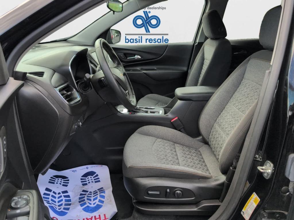 used 2024 Chevrolet Equinox car, priced at $25,527