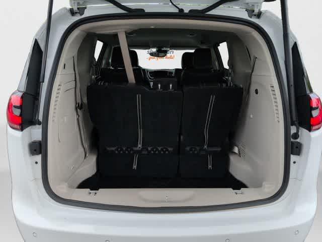 used 2023 Chrysler Pacifica Hybrid car, priced at $27,500