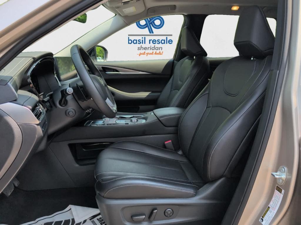 used 2025 INFINITI QX60 car, priced at $49,000
