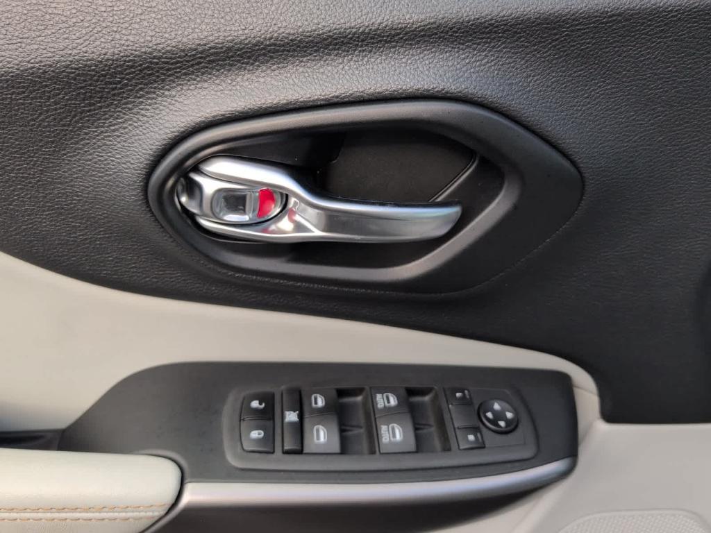 used 2022 Jeep Cherokee car, priced at $26,500