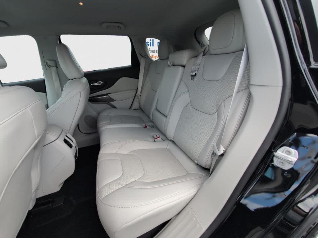 used 2022 Jeep Cherokee car, priced at $26,500