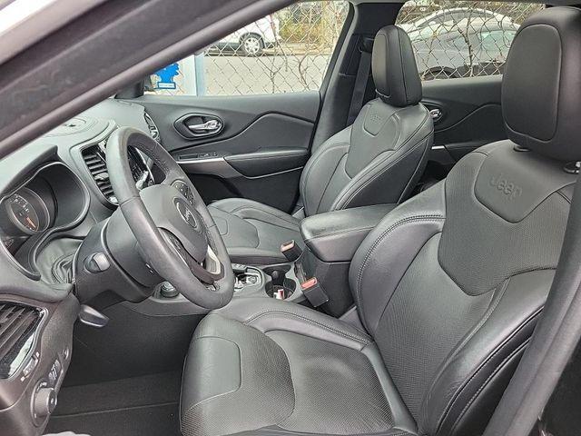 used 2021 Jeep Cherokee car