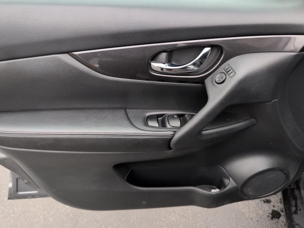 used 2020 Nissan Rogue car, priced at $19,744