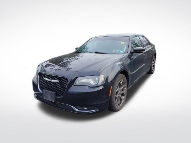 used 2017 Chrysler 300 car