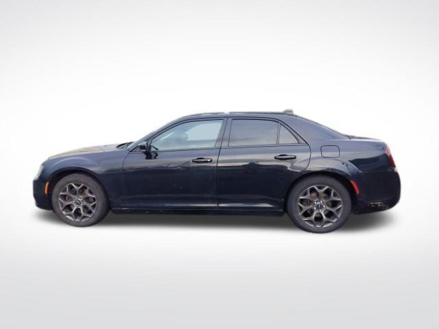 used 2017 Chrysler 300 car