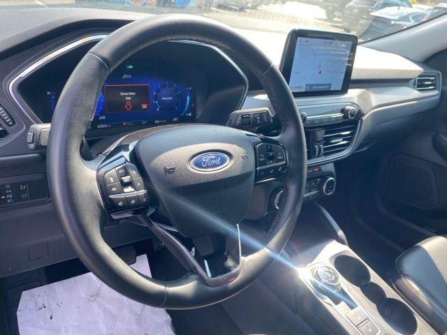 used 2022 Ford Escape car, priced at $25,800