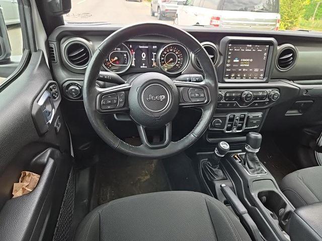 used 2023 Jeep Gladiator car, priced at $38,800