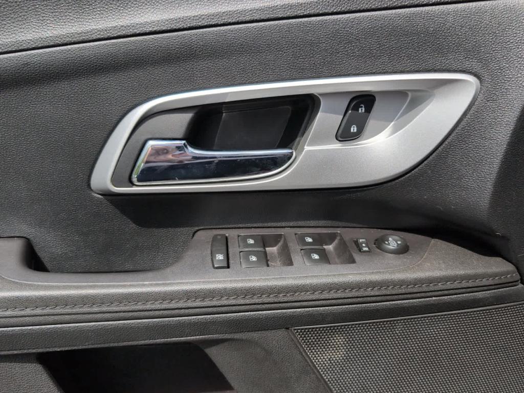 used 2017 Chevrolet Equinox car, priced at $13,500