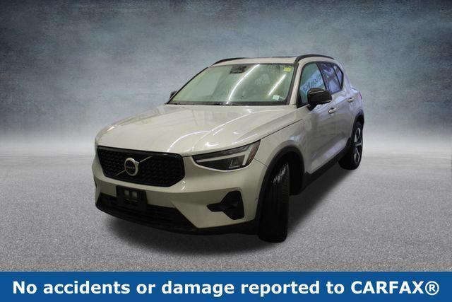 used 2024 Volvo XC40 car, priced at $33,700