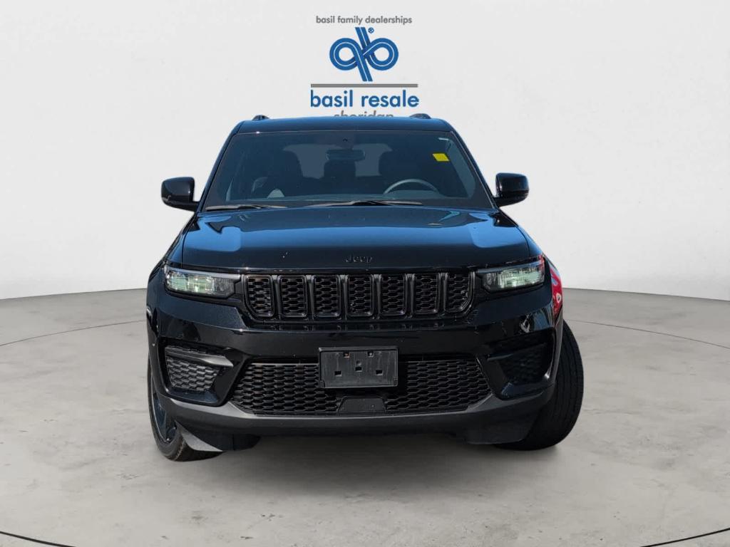 used 2023 Jeep Grand Cherokee car, priced at $33,000