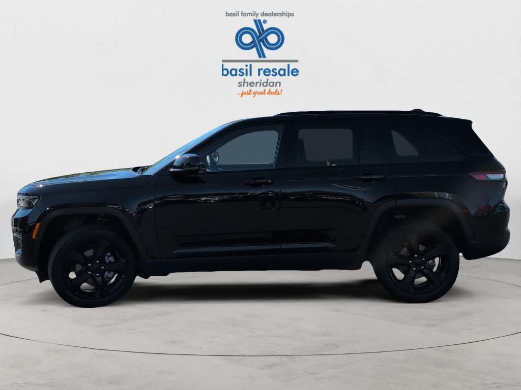 used 2023 Jeep Grand Cherokee car, priced at $33,000