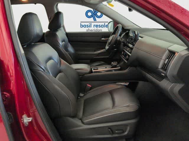 used 2022 Nissan Pathfinder car, priced at $25,000