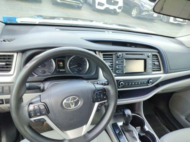 used 2019 Toyota Highlander car