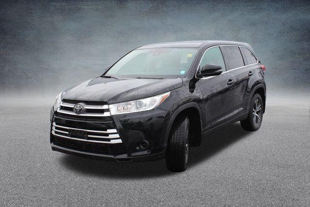 used 2019 Toyota Highlander car, priced at $24,896