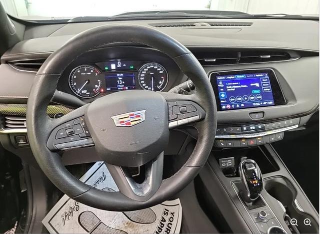 used 2022 Cadillac XT4 car