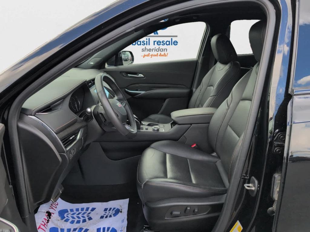used 2022 Cadillac XT4 car, priced at $33,300