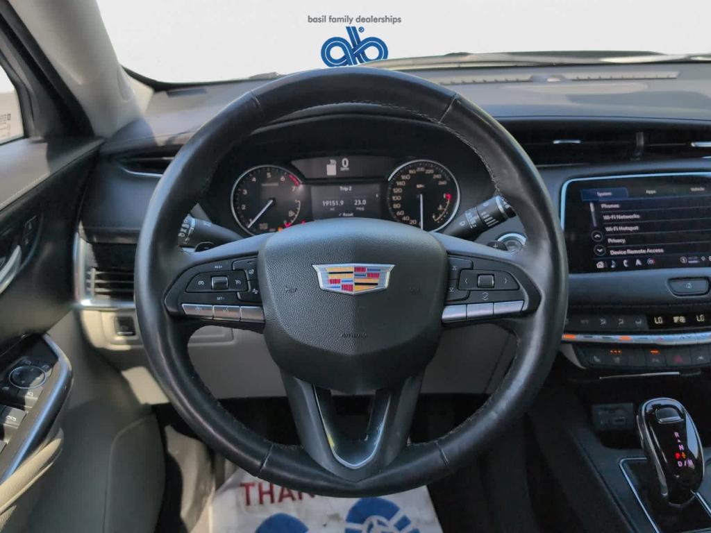 used 2023 Cadillac XT4 car, priced at $32,220