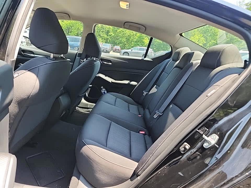 used 2022 Nissan Altima car