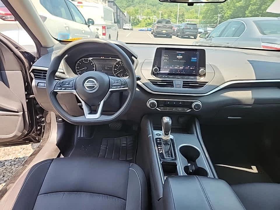 used 2022 Nissan Altima car