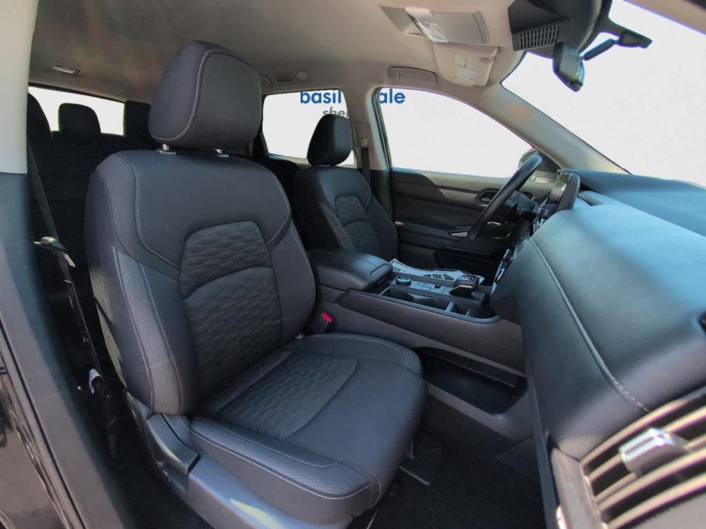 used 2024 Nissan Pathfinder car, priced at $32,000