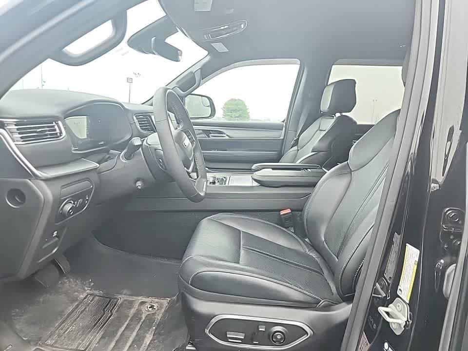 used 2023 Jeep Wagoneer car