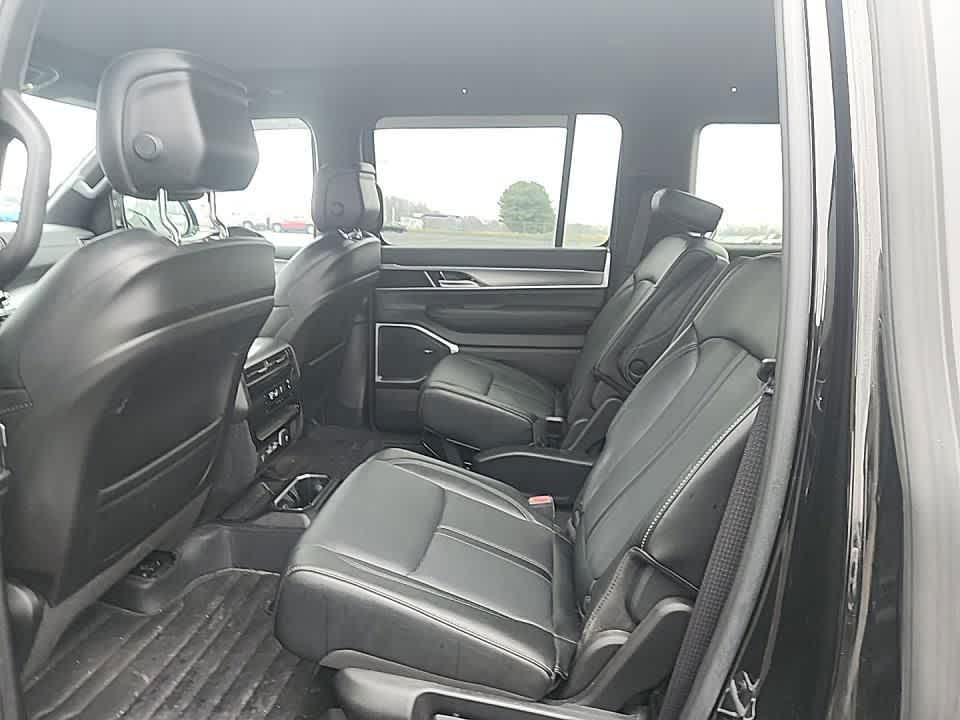 used 2023 Jeep Wagoneer car