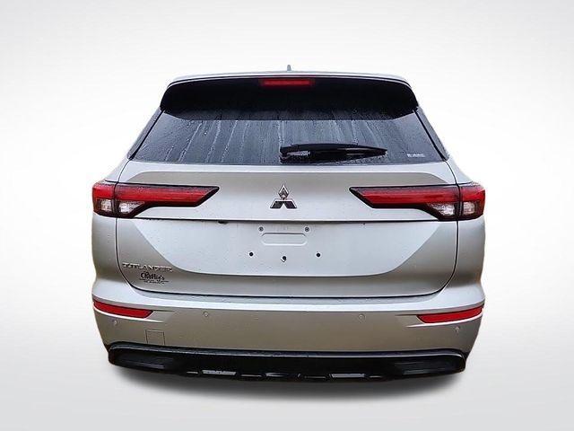 used 2022 Mitsubishi Outlander car, priced at $26,900