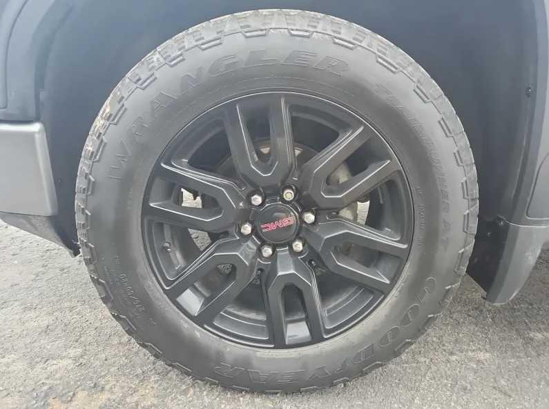 used 2022 GMC Sierra 1500 Limited car, priced at $37,855
