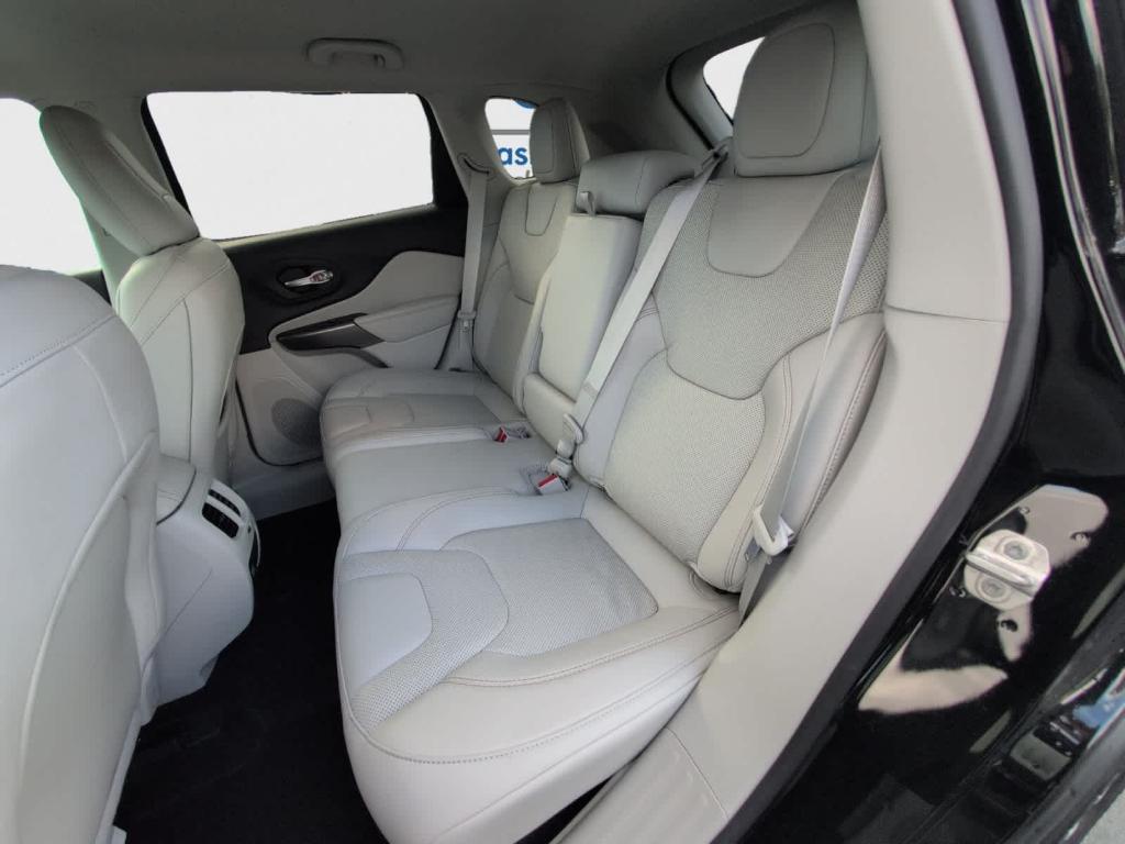 used 2022 Jeep Cherokee car, priced at $25,500