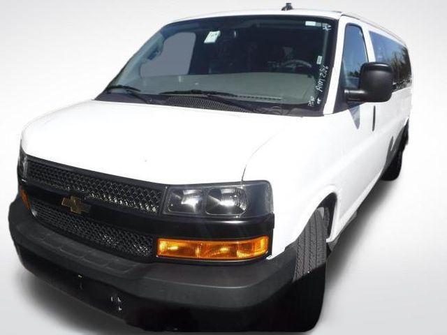 used 2022 Chevrolet Express 3500 car