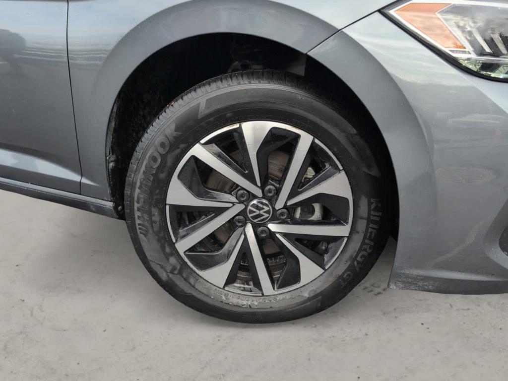 used 2024 Volkswagen Jetta car, priced at $18,999
