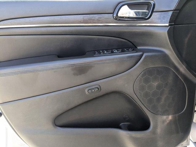 used 2021 Jeep Grand Cherokee car, priced at $29,054