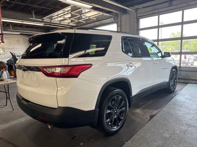 used 2021 Chevrolet Traverse car, priced at $32,697