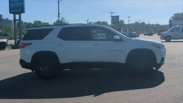 used 2021 Chevrolet Traverse car, priced at $32,697