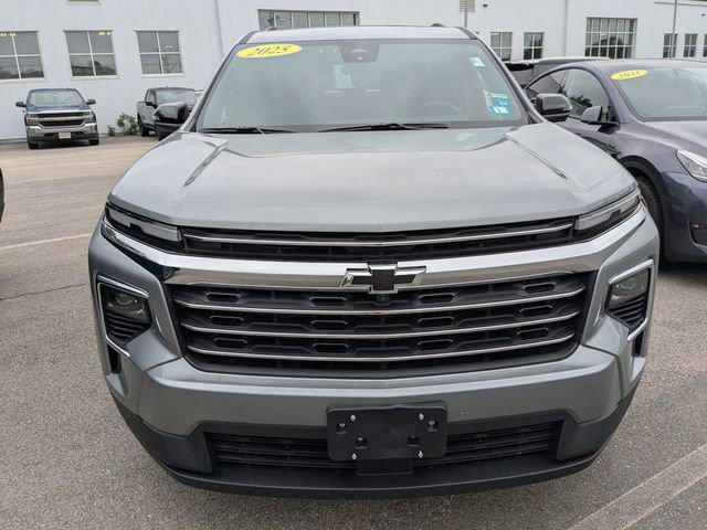 used 2025 Chevrolet Traverse car, priced at $45,000