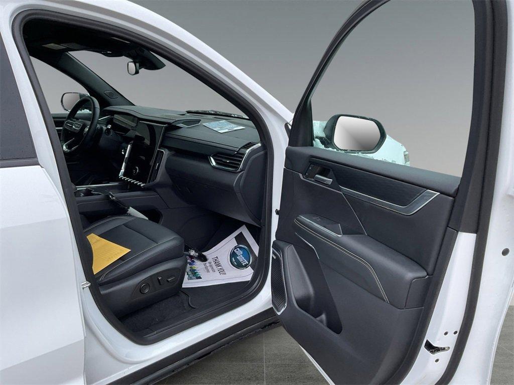 used 2024 GMC Acadia car, priced at $36,999