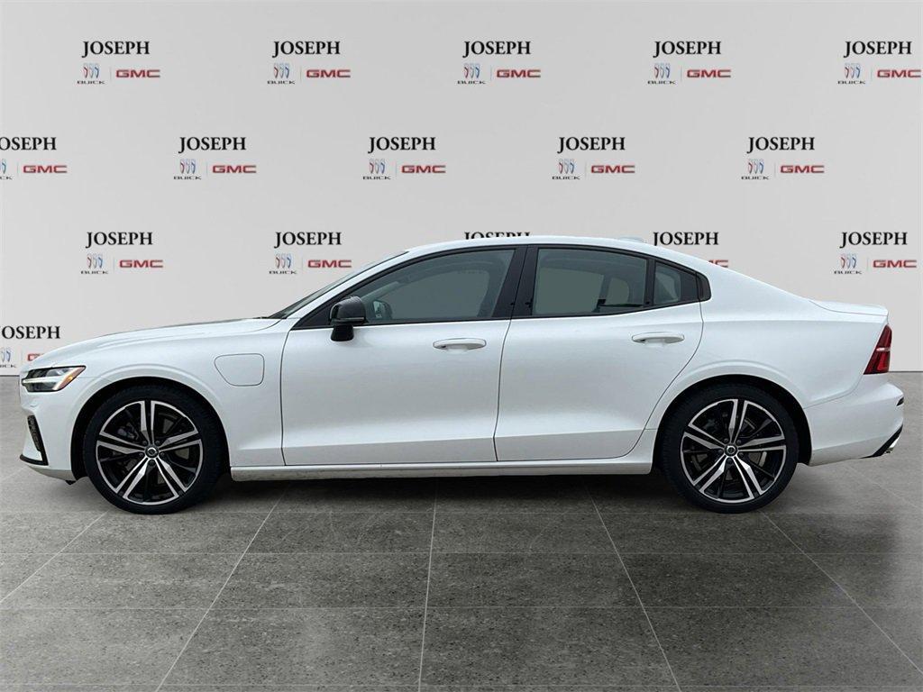 used 2022 Volvo S60 Recharge Plug-In Hybrid car, priced at $30,000