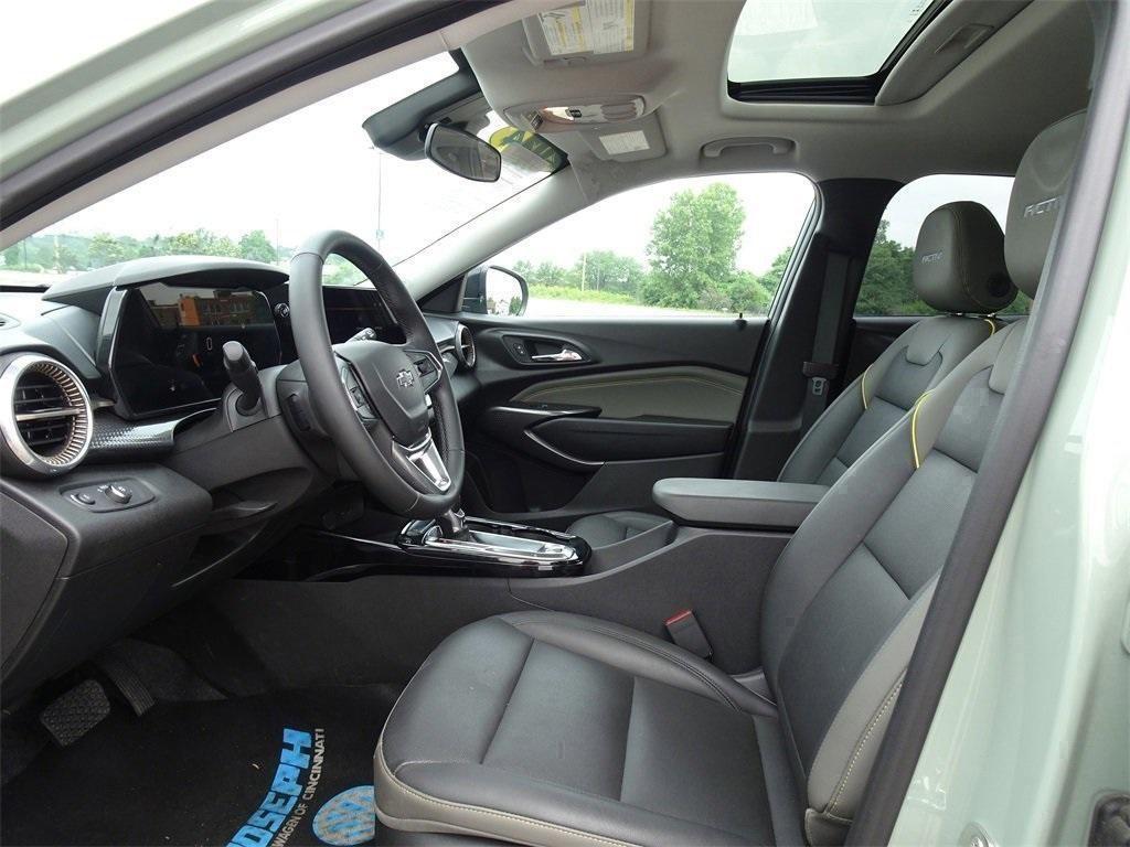 used 2024 Chevrolet Trax car, priced at $23,800