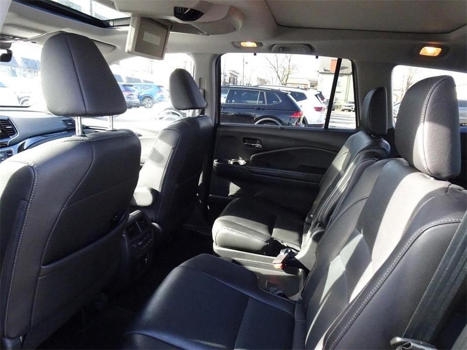 used 2020 Honda Pilot car, priced at $27,575