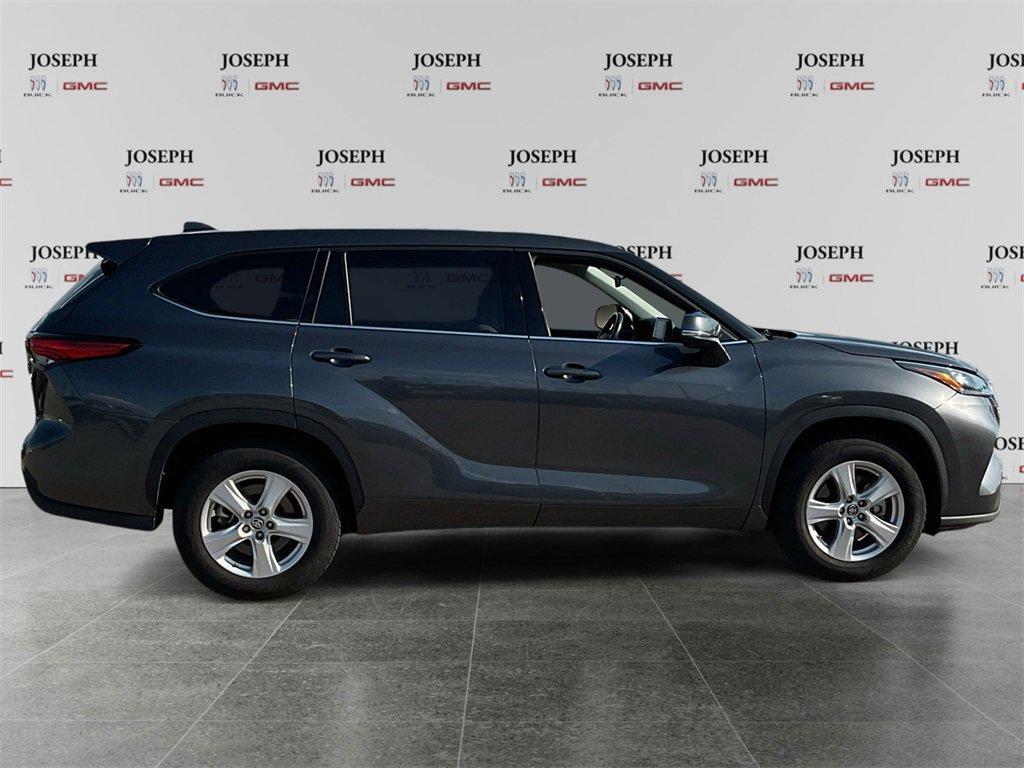used 2021 Toyota Highlander car, priced at $26,788