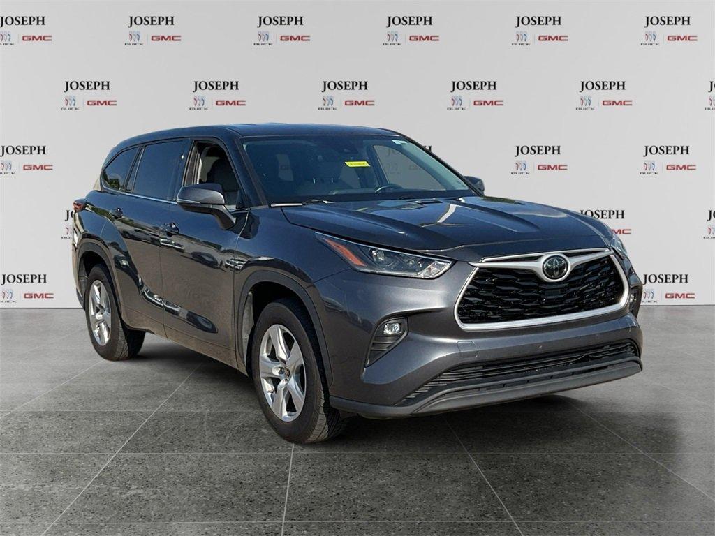 used 2021 Toyota Highlander car, priced at $26,788